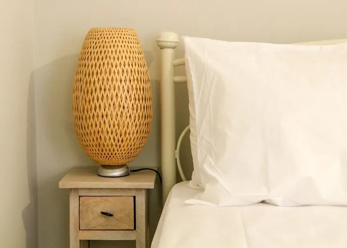 Apartment Tiny House 2 *